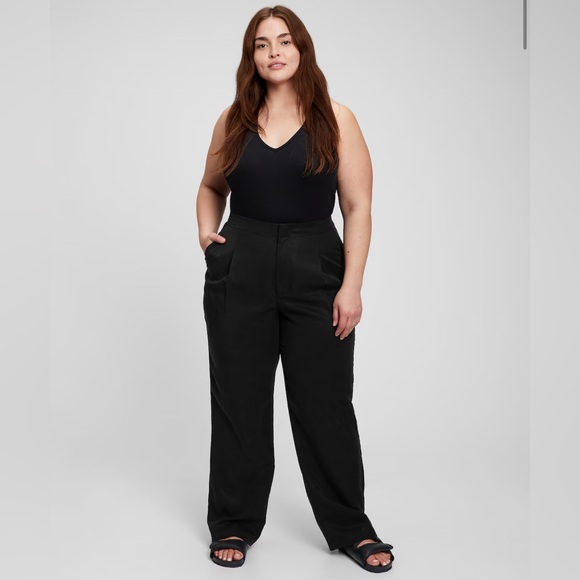 Gap Black Softsuit Trousers - Picture 2 of 6